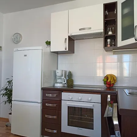 Apartment Mg Ravlic Sea View