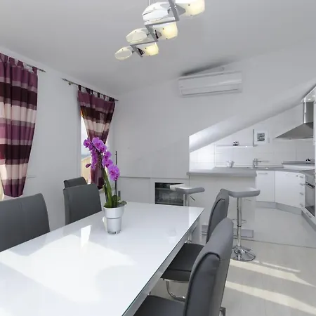 公寓 Mg Ravlic Sea View *