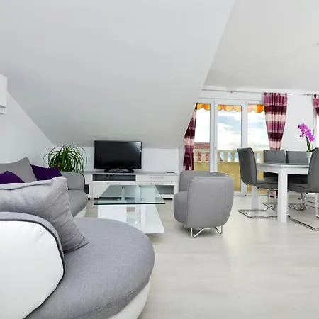 Mg Ravlic Sea View Apartmán *