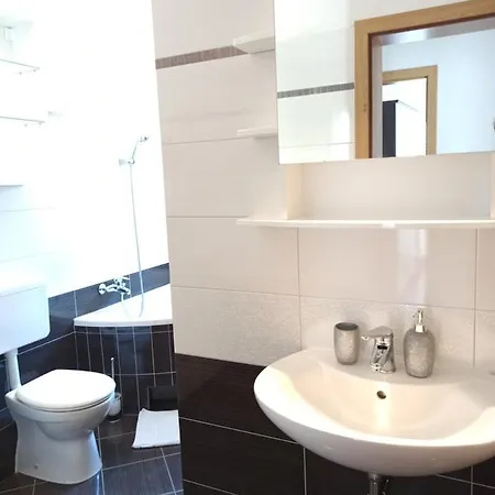 Mg Ravlic Sea View * Makarska