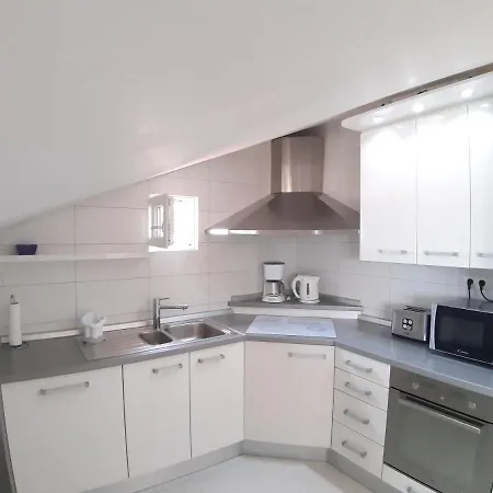 Mg Ravlic Sea View 马卡尔斯卡