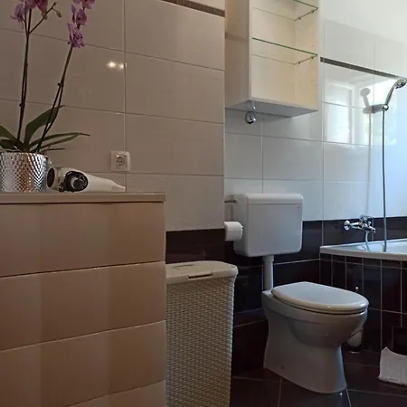 Mg Ravlic Sea View 马卡尔斯卡