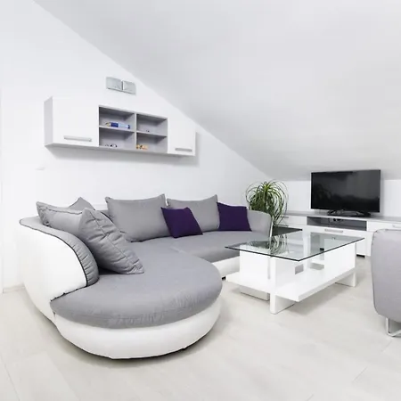 Mg Ravlic Sea View * 마카르스카