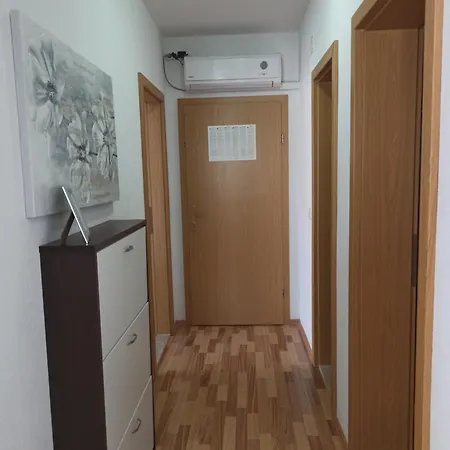 Apartment Mg Ravlic Sea View