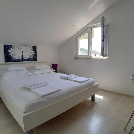 Apartment Mg Ravlic Sea View *